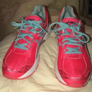 ✨🌼🌸Women’s ASICS shoes 🌼🌸✨